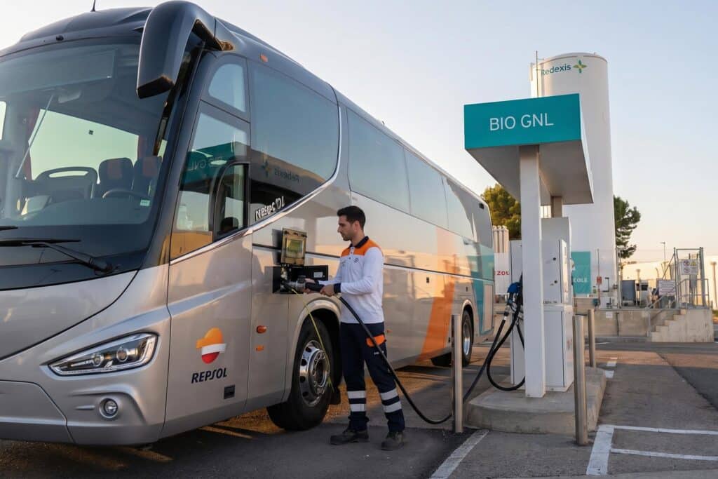 ZR Sec10 2 repostaje autobus