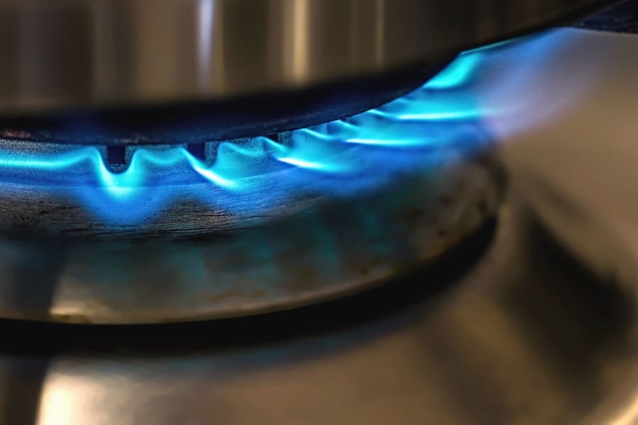 Usos del gas natural, ¿cuáles son las principales aplicaciones y ventajas de esta energía?