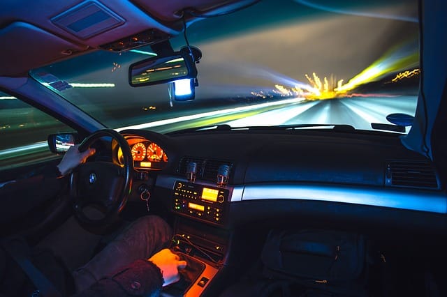 Conducir de noche. Consejos para conducir con poca visibilidad con total seguridad
