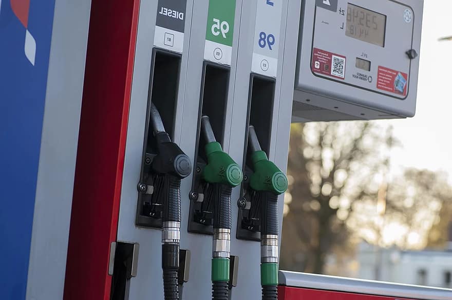 Comprar coche gasolina o diésel, ¿qué opción elegir?