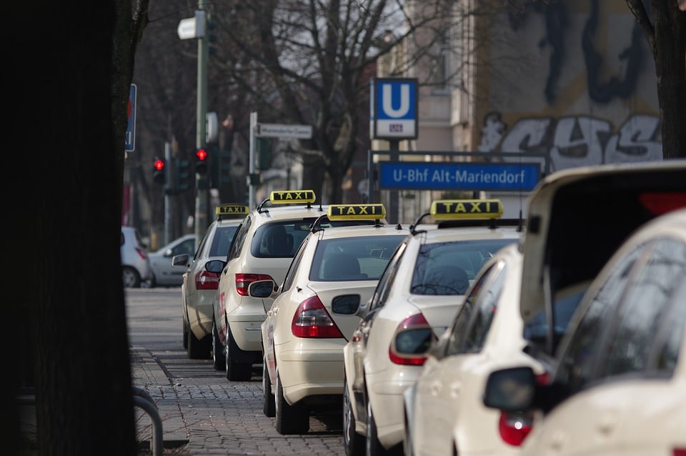 ¿Por qué ahora hay matrículas azules para el taxi?