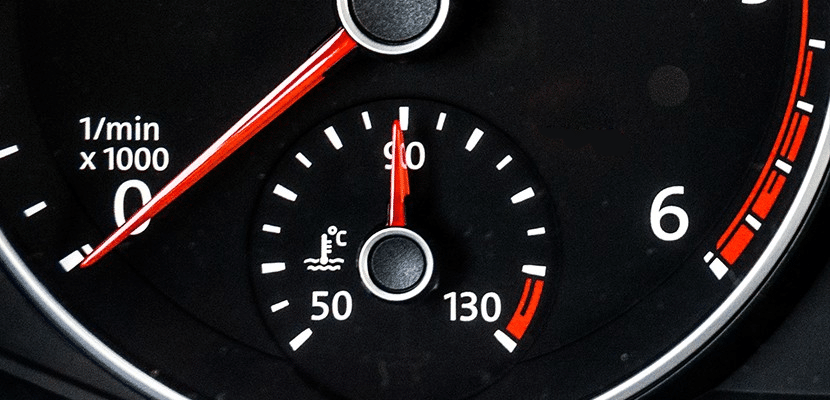 ¿A qué temperatura debe estar el coche? ¿Qué hacer si se calienta el coche?