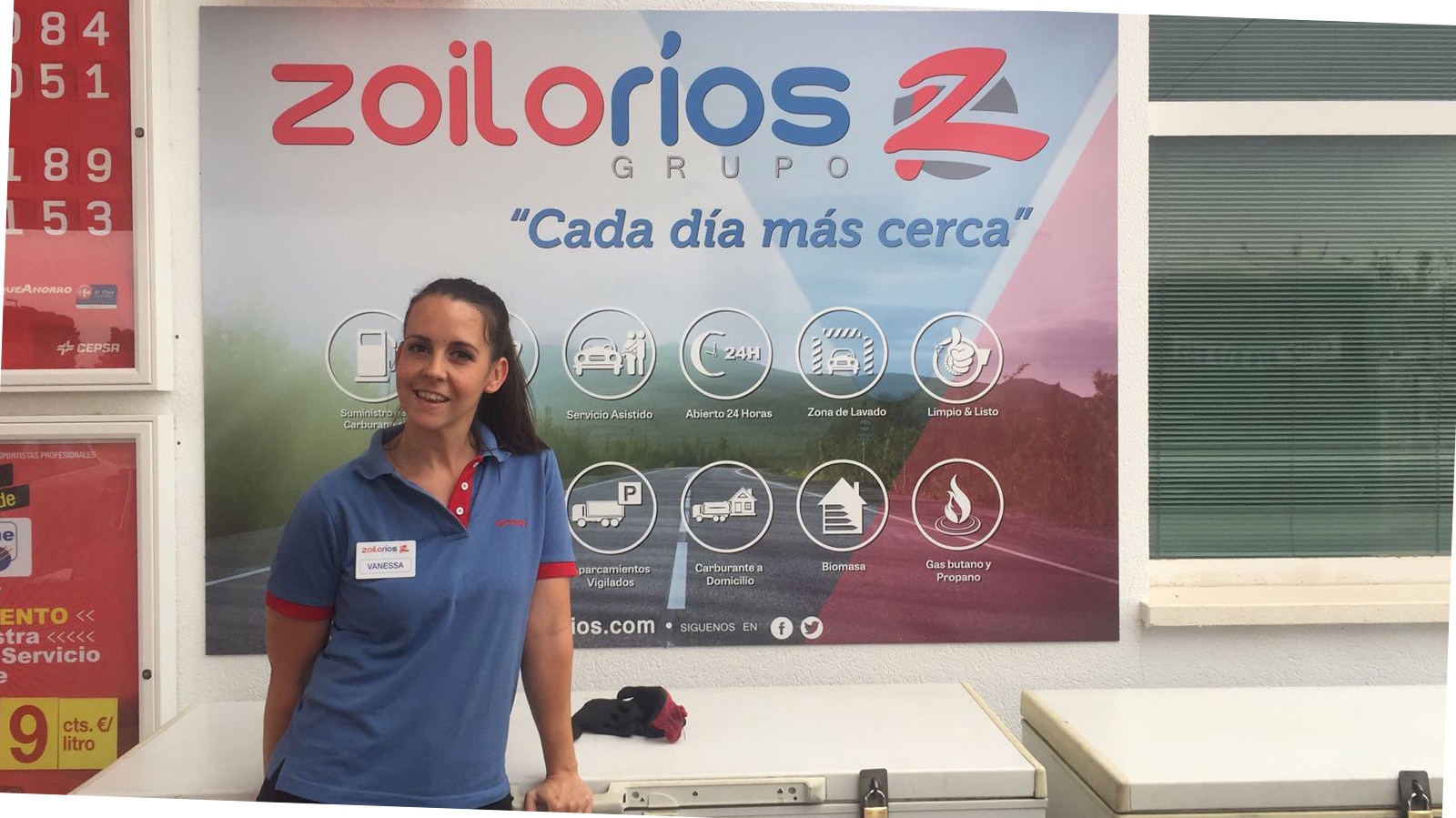 HOY PRESENTAMOS A VANESSA