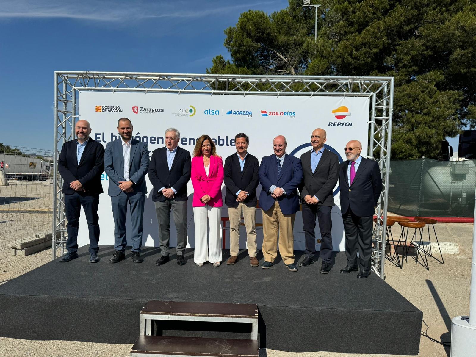 Acto institucional en la hidrolinera de la Estación de Servicio El Cisne