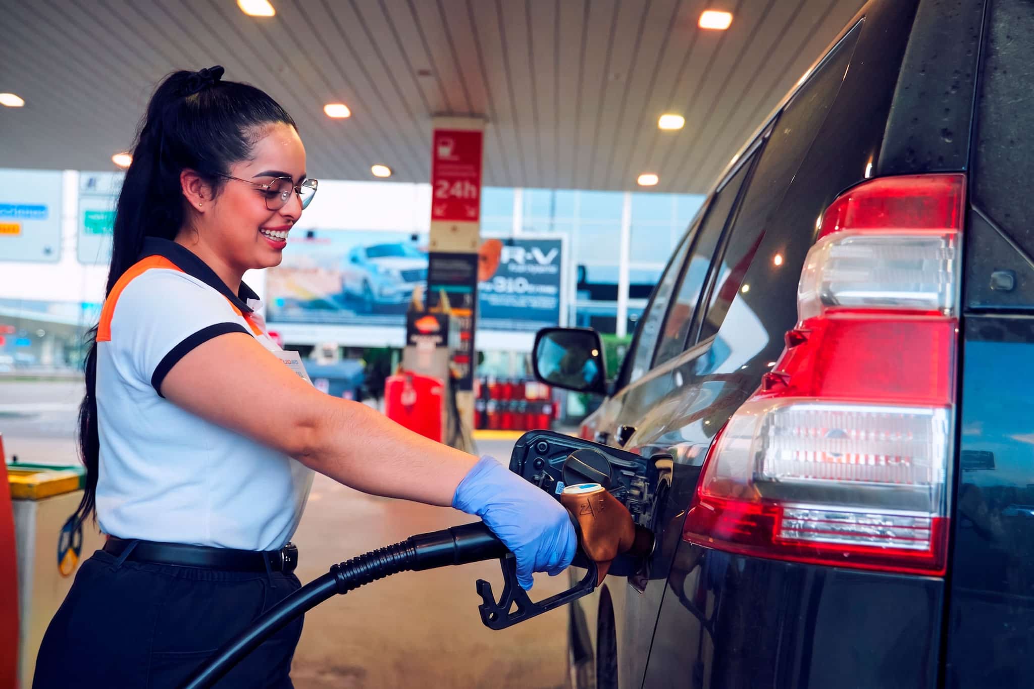 Gasolina 95 sin plomo: qué es, cuándo usarla y en qué se diferencia de la 98